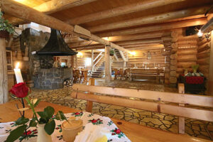 APARTAMENTY DOMKI POKOJE KARCZMA - BACA