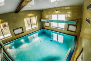 APARTAMENTY & POKOJE WERONIKA INN PORONIN Z BASENEM KRYTYM BLISKO WYCIĄGU SUCHE PORONIN