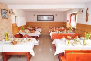 POKOJE KAROLINA PORONIN