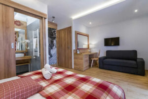 WILLA PARZENICA PRZY TERMACH BIAŁKA TATRZAŃSKA