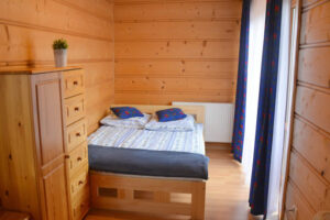 DOMKI I POKOJE U TADKA BASENY CHOCHOŁÓW WITÓW