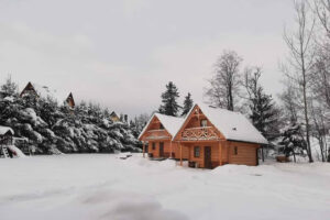 DOMKI I POKOJE U TADKA BASENY WITÓW