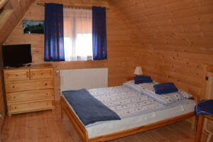 DOMKI I POKOJE U TADKA BASENY CHOCHOŁÓW WITÓW