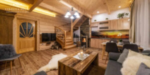 DOMEK & APARTAMENTY CYRHLICA HOUSE