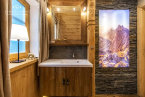 DOMEK & APARTAMENTY CYRHLICA HOUSE