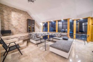 KOMPLEKS WYPOCZYNKOWY OSADA NAD SŁOTWINKĄ KRYNICA ZDRÓJ