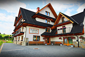 KOMFORTOWE POKOJE CIEPLICÓWKA PRZY BASENACH I GORĄCYM POTOKU