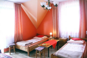 DOMEK I POKOJE MONIKA PRZY TERMACH