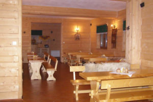 POKOJE KONRADÓWKA & KAROLINA CZORSZTYN Z WIDOKIEM NA GÓRY