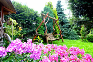 FAJNE APARTAMENT & POKOJE POD LIPĄ W GÓRACH