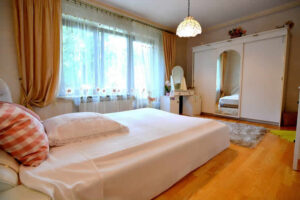 FAJNE APARTAMENT & POKOJE POD LIPĄ W GÓRACH