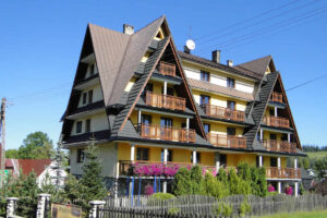 GÓRSKI OŚRODEK SZKOLENIOWO-WCZASOWY W TATRACH