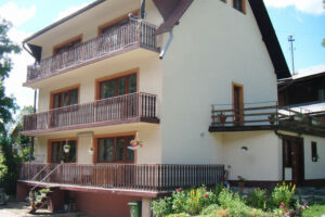 DOM U ROZALII NAD POTOKIEM JAWORKI PIENINY