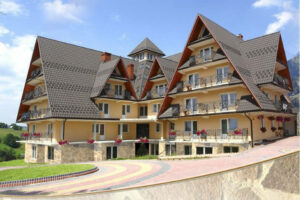 WYPOCZYNEK U ZBÓJNIKA POKOJE Z WIDOKIEM GÓRY